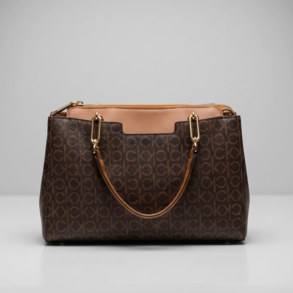Calvin Klein Satchel Monograma CK