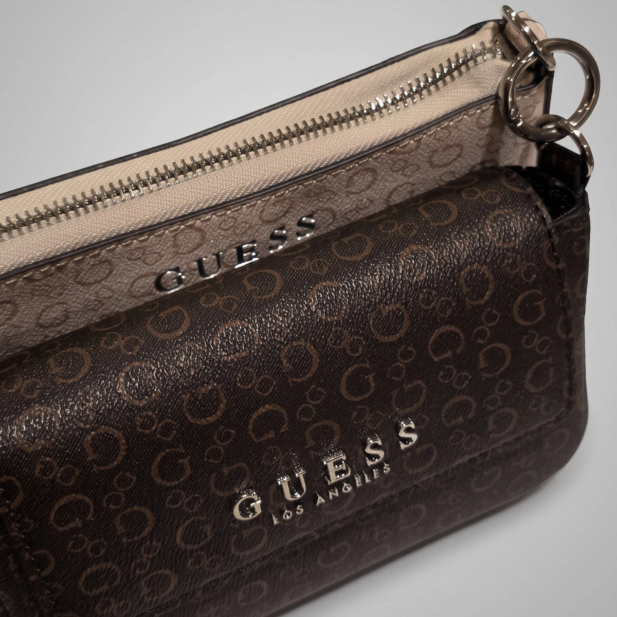 Crossbody multipiezas Guess 3 en 1