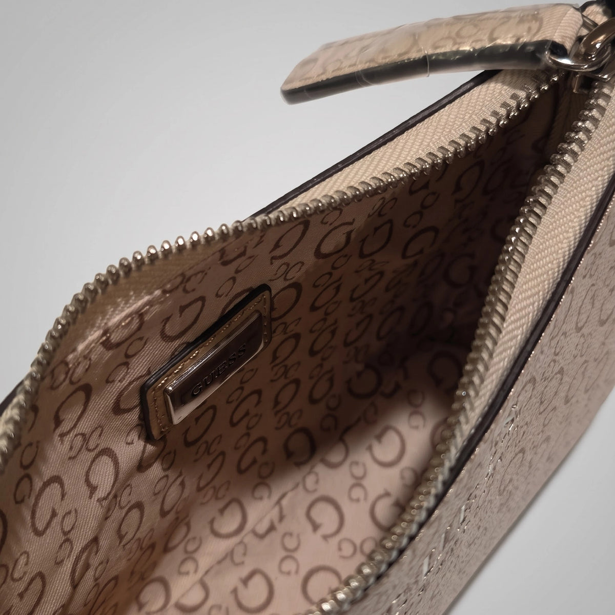 Crossbody multipiezas Guess 3 en 1