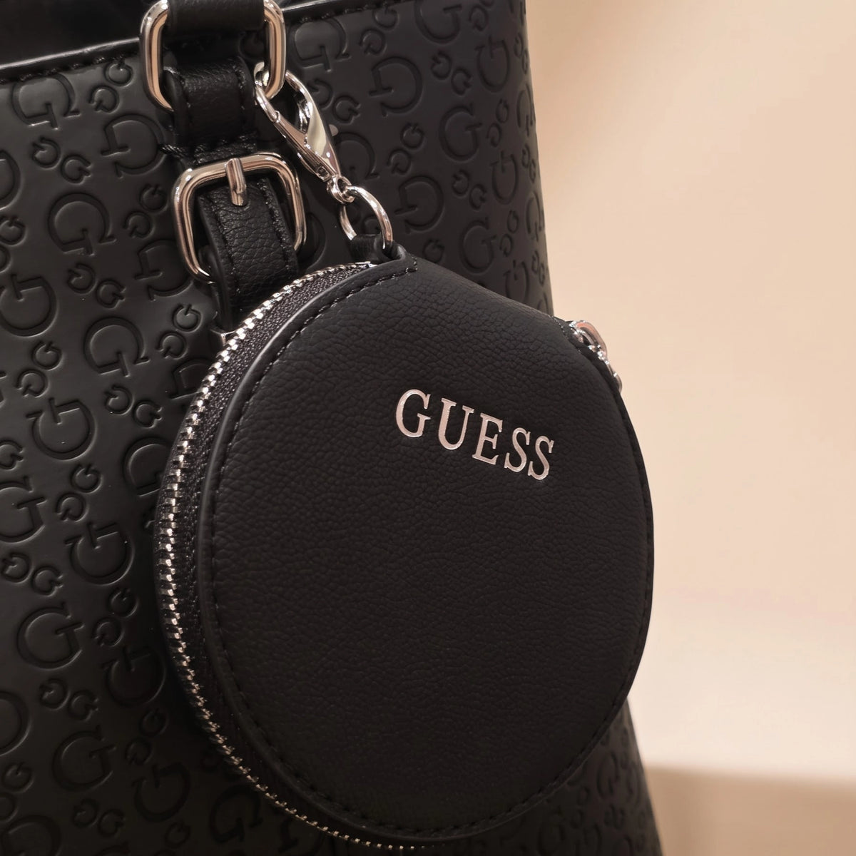Bolso Tote Guess Keeley + monedero desmontable
